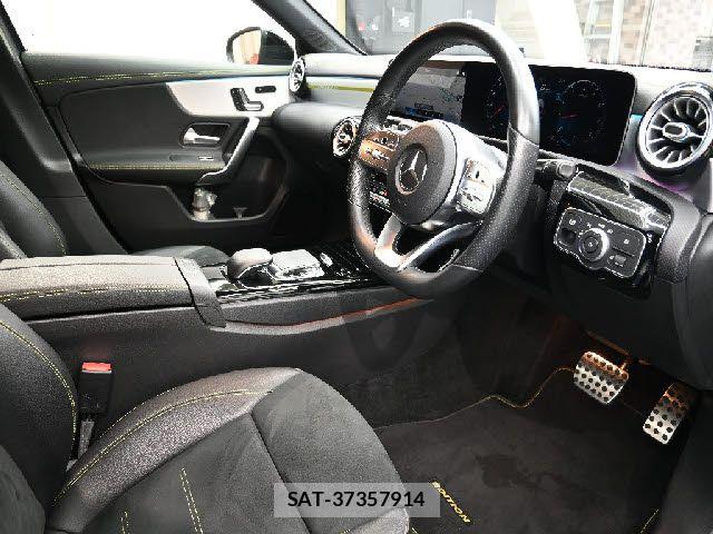 Mercedes Benz A-CLASS 2018-12 7221488-3