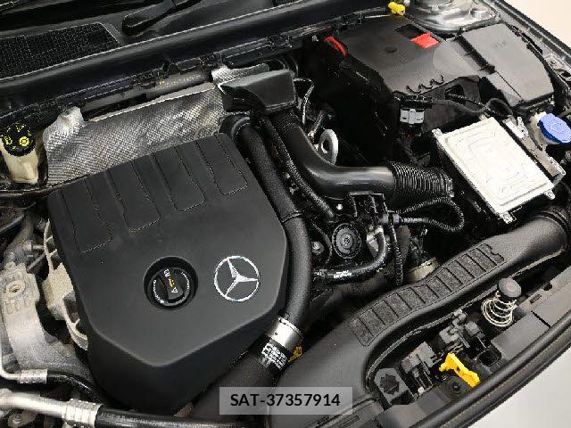 Mercedes Benz A-CLASS 2018-12 7221488-6