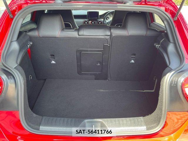Mercedes Benz A-CLASS 2015-12 7221481-9