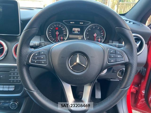 Mercedes Benz A-CLASS 2016-01 7221483-16