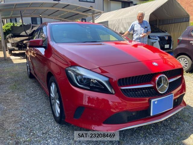 Mercedes Benz A-CLASS 2016-01 7221483-3