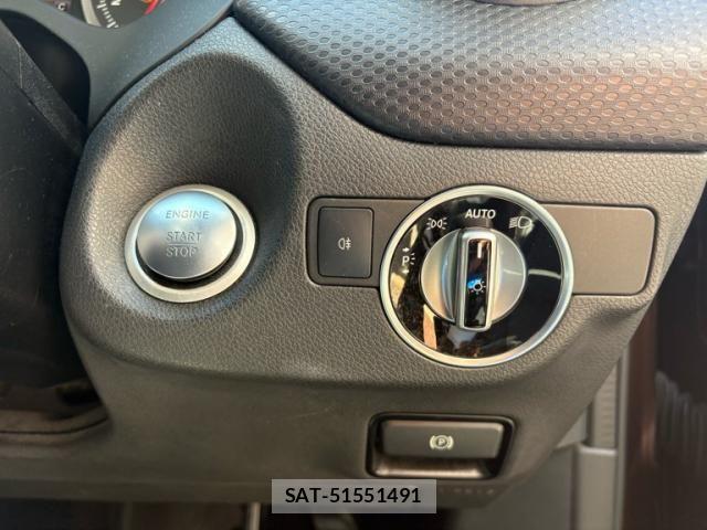 Mercedes Benz A-CLASS 2017-09 7221485-11