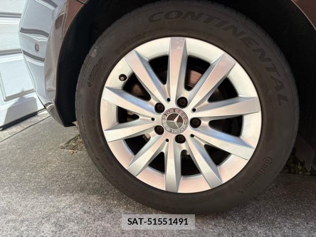 Mercedes Benz A-CLASS 2017-09 7221485-7