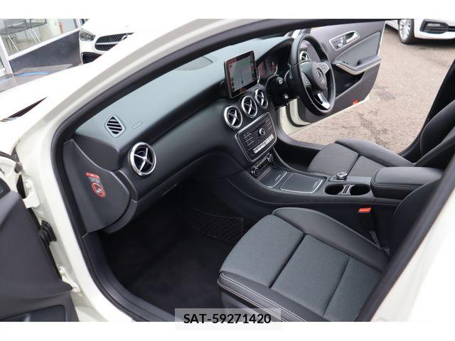 Mercedes Benz A-CLASS 2018-01 7251451-5