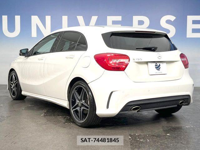 Mercedes Benz A-CLASS 2015-05 7272288-18