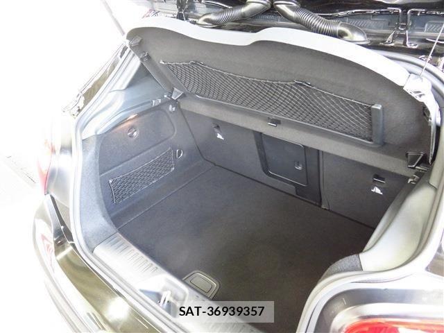 Mercedes Benz A-CLASS 2017-09 7328250-16