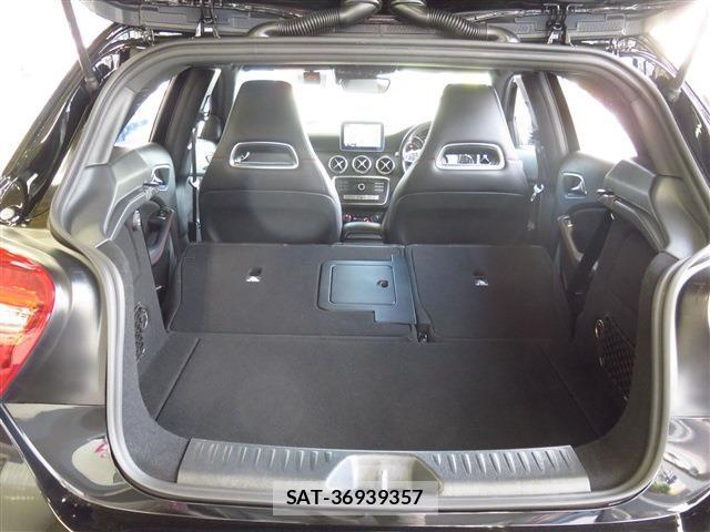 Mercedes Benz A-CLASS 2017-09 7328250-17