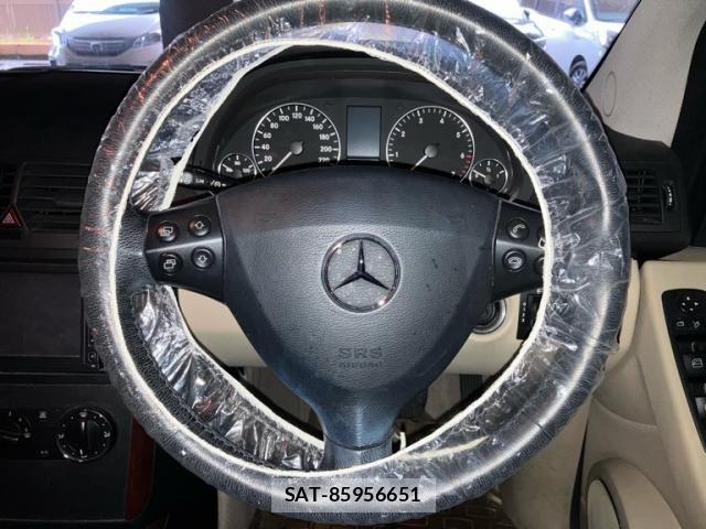 Mercedes Benz A-CLASS 2008-04 7328251-13