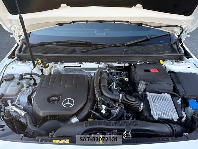 Mercedes Benz A-CLASS 2024-09 7328245-10