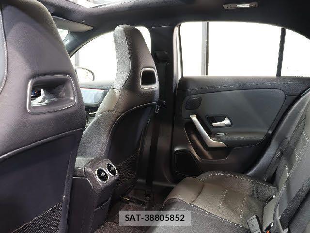 Mercedes Benz A-CLASS 2018-12 7328247-3