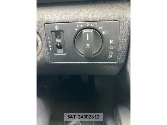 Mercedes Benz A-CLASS 2008-02 7358657-25