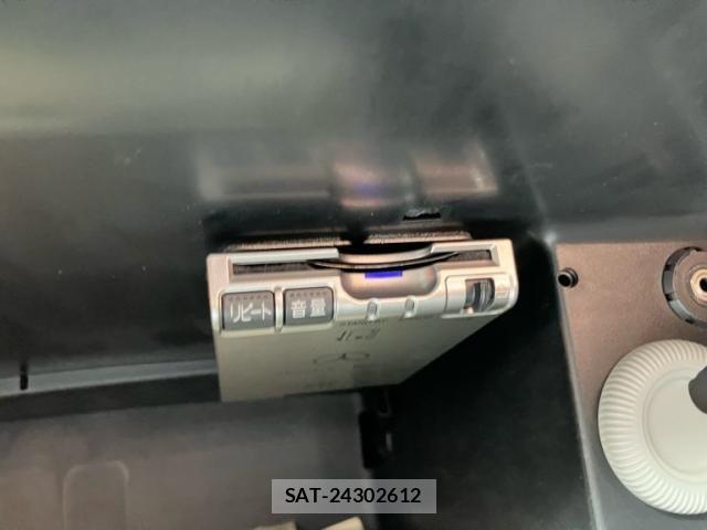 Mercedes Benz A-CLASS 2008-02 7358657-27