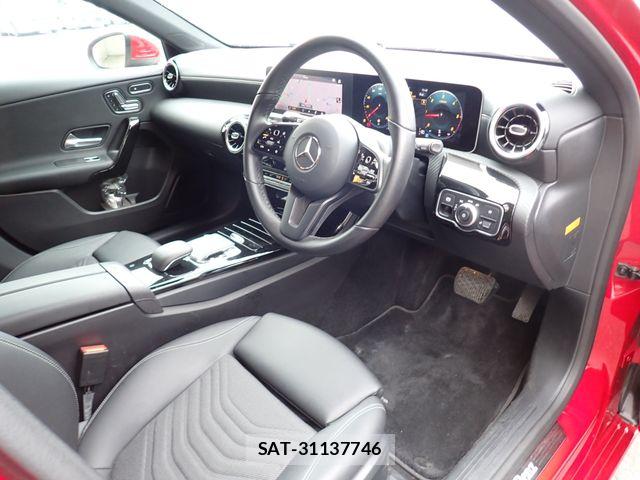 Mercedes Benz A-CLASS 2019-09 7358655-1