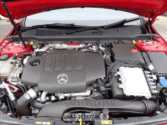 Mercedes Benz A-CLASS 2019-09 7358655-27