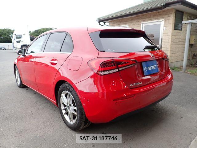 Mercedes Benz A-CLASS 2019-09 7358655-2