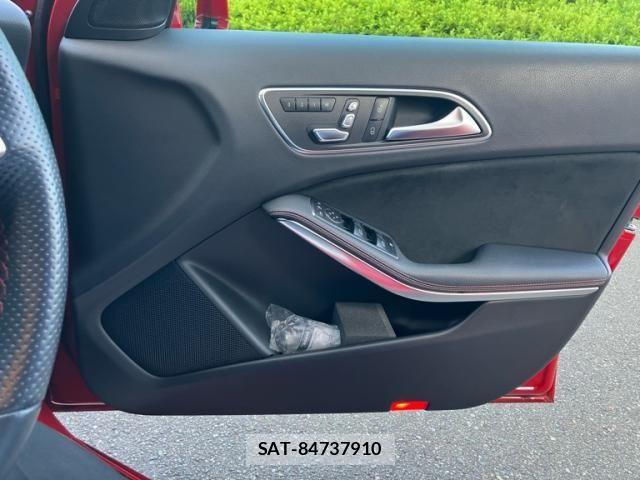 Mercedes Benz A-CLASS 2017-06 7358661-18