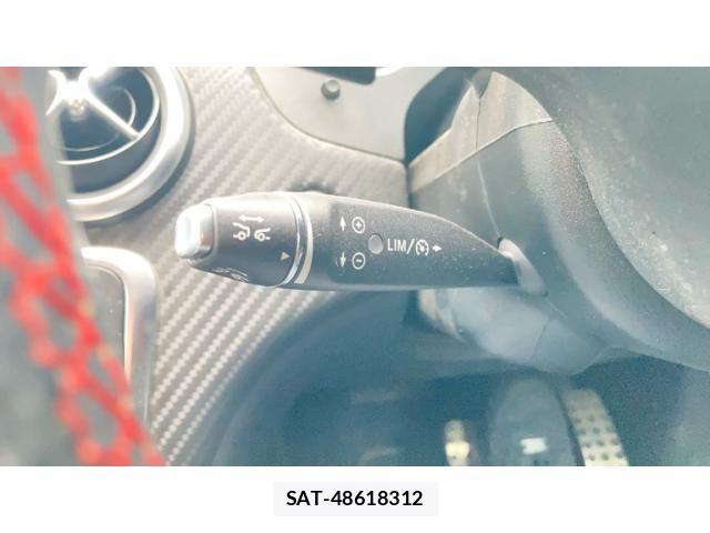 Mercedes Benz A-CLASS 2013-07 7358658-23