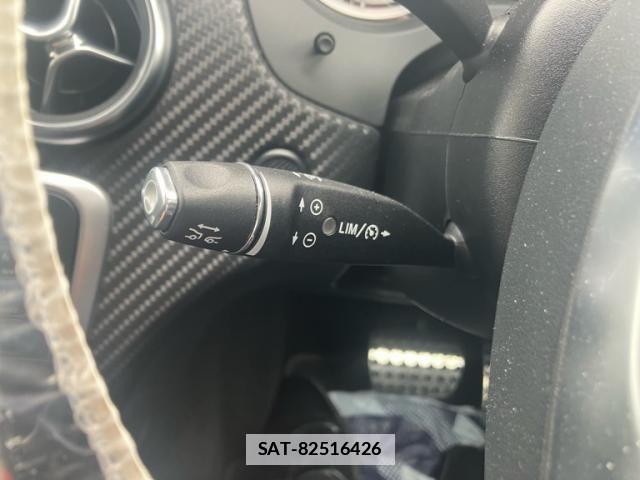 Mercedes Benz A-CLASS 2014-11 7390851-19