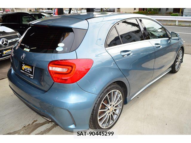 Mercedes Benz A-CLASS 2015-04 7455632-3