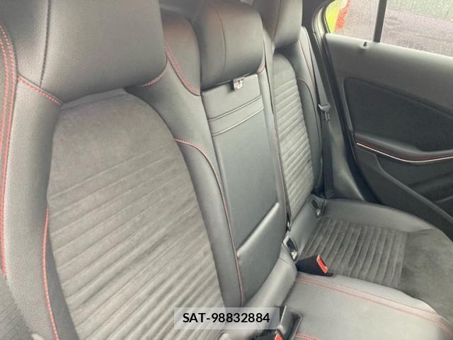 Mercedes Benz A-CLASS 2017-11 7455630-10