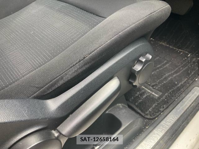 Mercedes Benz A-CLASS 2009-03 7501422-13