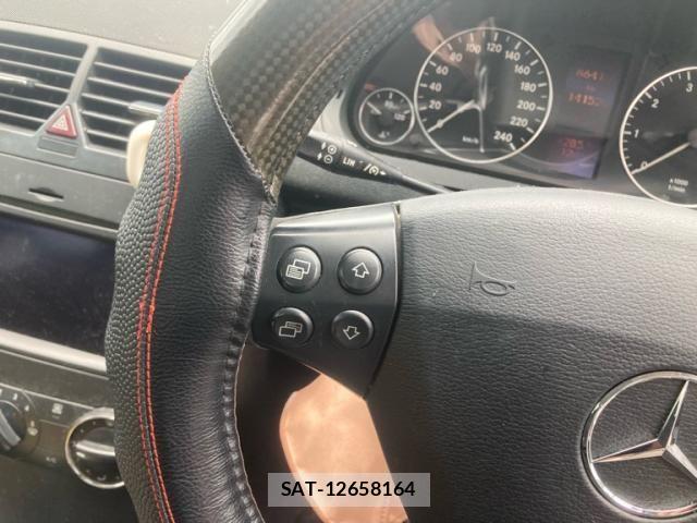Mercedes Benz A-CLASS 2009-03 7501422-18