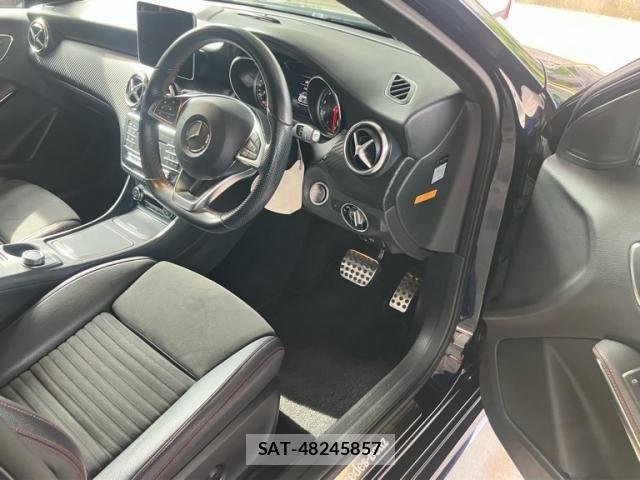 Mercedes Benz A-CLASS 2018-06 7501419-11