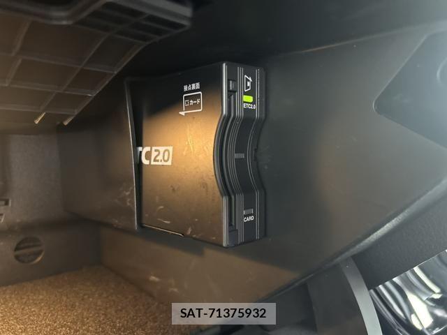 Mercedes Benz A-CLASS 2021-03 7617920-9