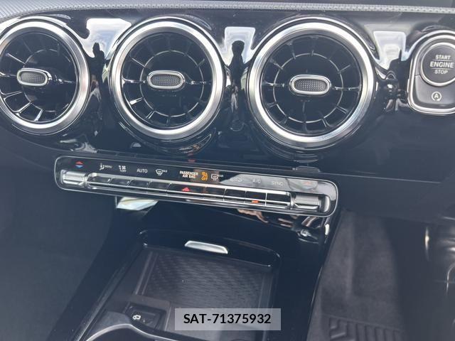 Mercedes Benz A-CLASS 2021-03 7617920-8