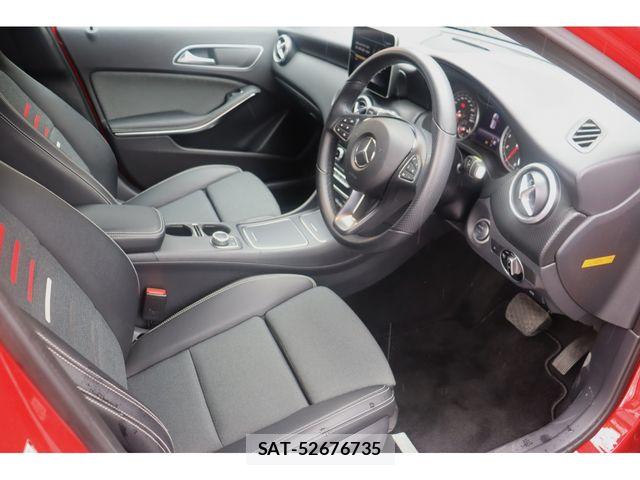 Mercedes Benz A-CLASS 2018-01 7617925-2