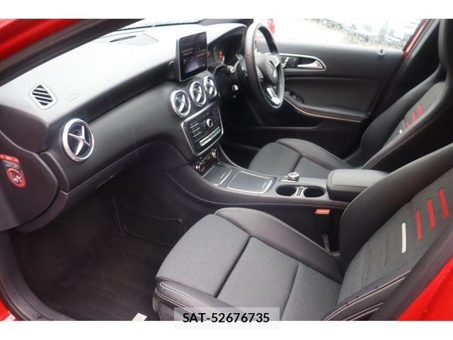 Mercedes Benz A-CLASS 2018-01 7617925-5