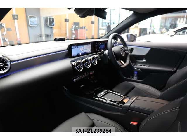 Mercedes Benz A-CLASS 2025-10 7617918-11