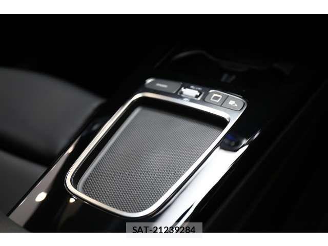 Mercedes Benz A-CLASS 2025-10 7617918-18