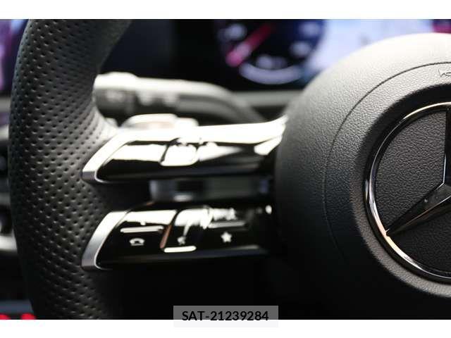 Mercedes Benz A-CLASS 2025-10 7617918-19