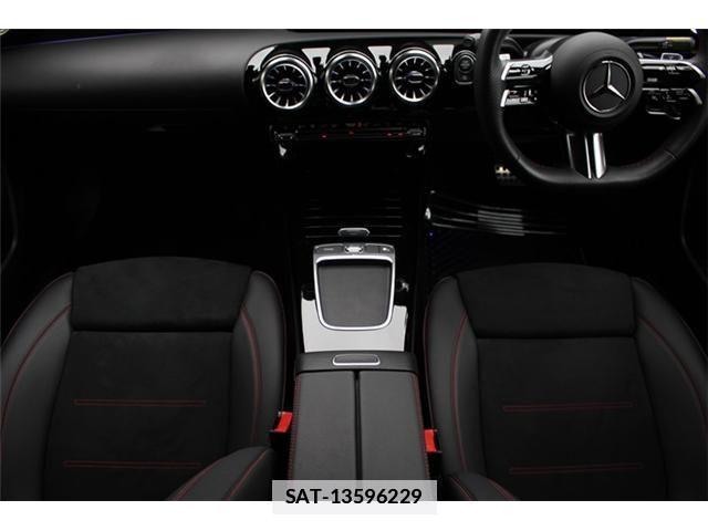 Mercedes Benz A-CLASS 2023-06 7725423-8