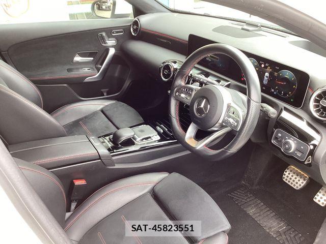 Mercedes Benz A-CLASS 2019-07 7725435-5