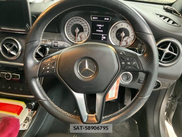 Mercedes Benz A-CLASS 2013-07 7725441-20