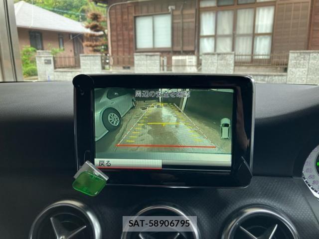 Mercedes Benz A-CLASS 2013-07 7725441-26