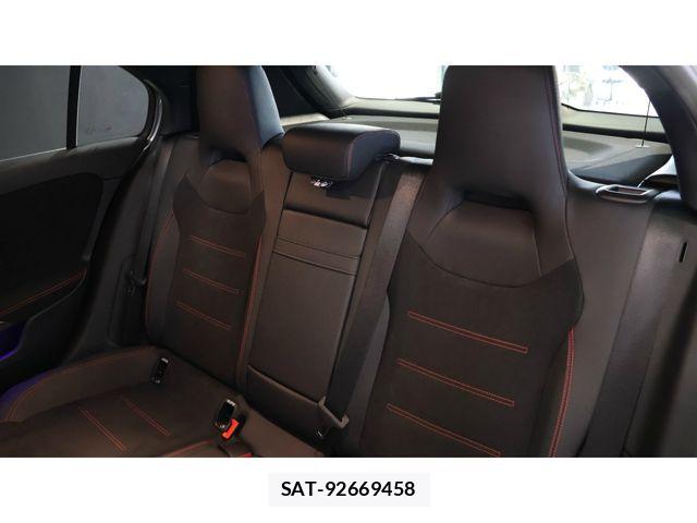 Mercedes Benz A-CLASS 2024-10 7725424-10
