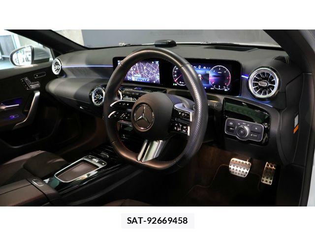 Mercedes Benz A-CLASS 2024-10 7725424-13