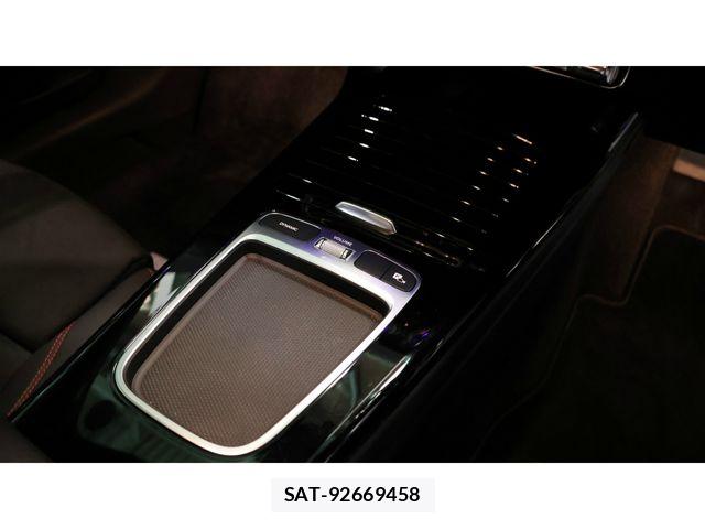 Mercedes Benz A-CLASS 2024-10 7725424-22
