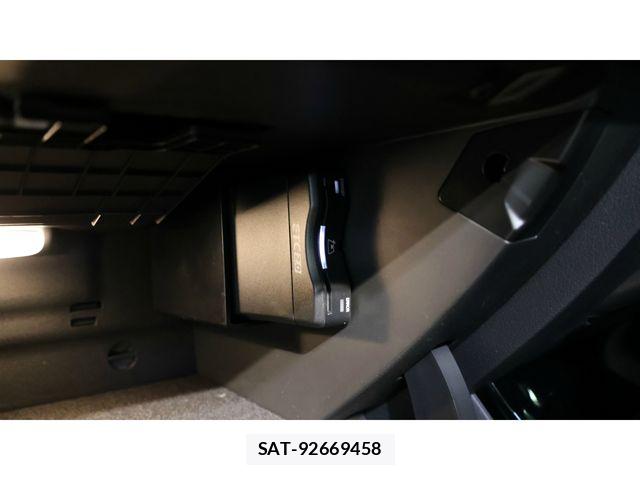 Mercedes Benz A-CLASS 2024-10 7725424-24