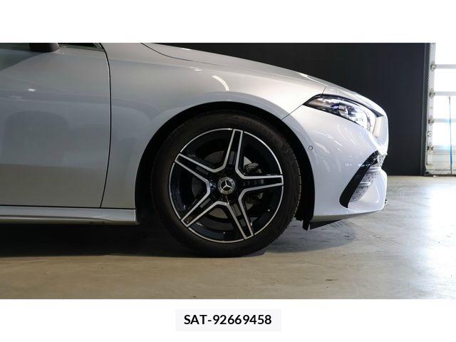 Mercedes Benz A-CLASS 2024-10 7725424-26