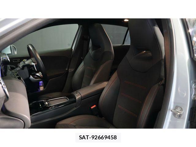 Mercedes Benz A-CLASS 2024-10 7725424-6