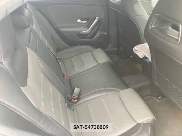 Mercedes Benz A-CLASS 2019-10 7725436-11