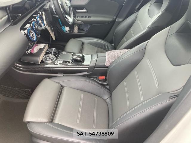 Mercedes Benz A-CLASS 2019-10 7725436-12