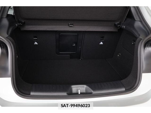 Mercedes Benz A-CLASS 2014-08 7725440-26