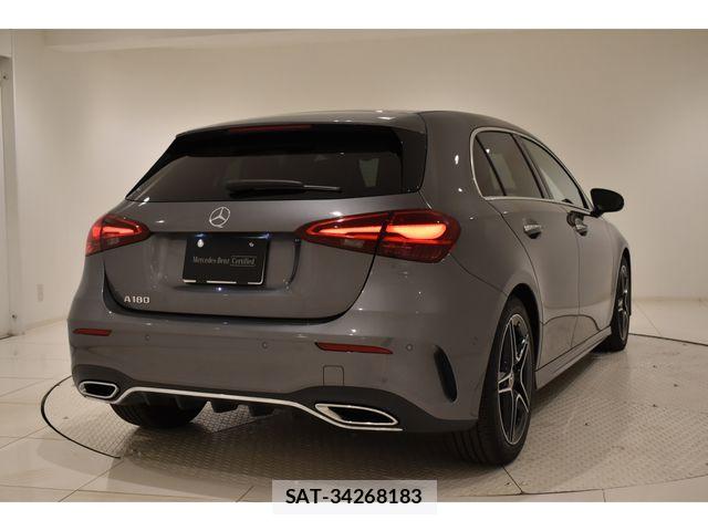 Mercedes Benz A-CLASS 2025-02 7725425-2