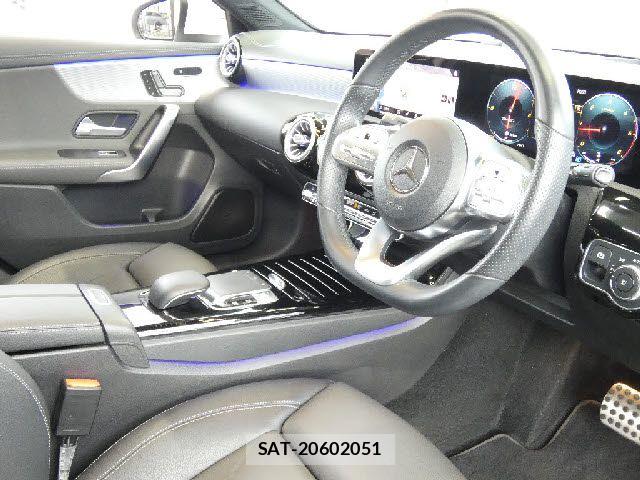 Mercedes Benz A-CLASS 2019-08 7725434-11