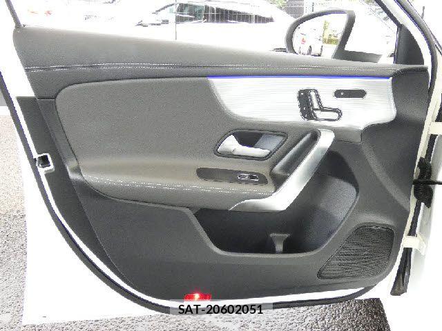 Mercedes Benz A-CLASS 2019-08 7725434-20